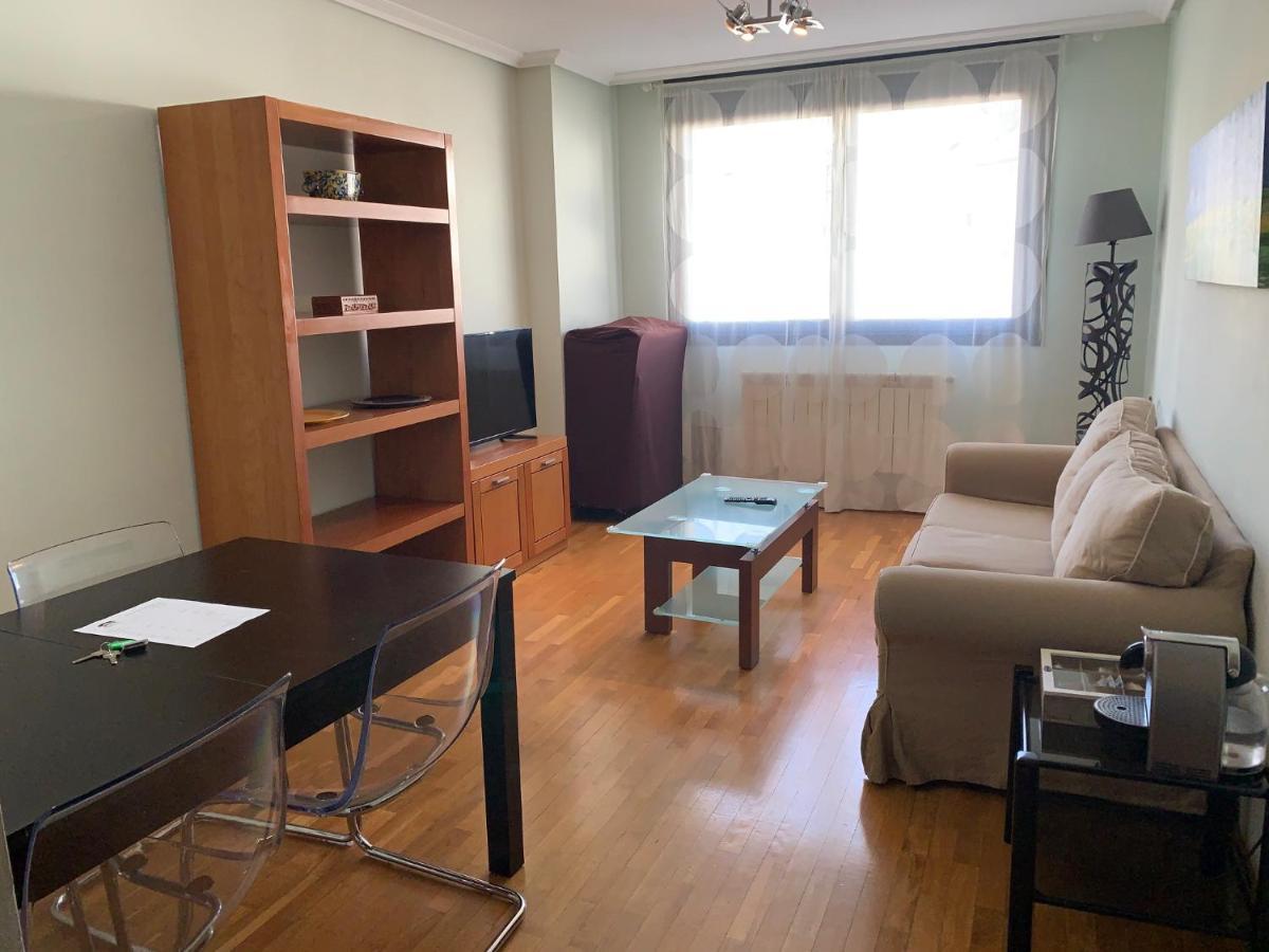 Apartamentos Confortarte Oviedo Ngoại thất bức ảnh